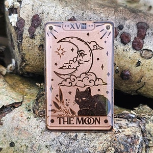 Carta del Tarot grabada en cobre 100% reciclado.