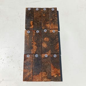 Bloque de madera de amboyna negra con nudos: material exótico para mangos de cuchillos