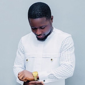 White African Men&#39;s Outfit, Shirt Matching Pants, Wedding Guest Groomsmen Suit, Men&#39;s Wear Fashion, Embroidery Buba Sokoto