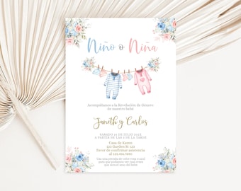 Spanish Gender Reveal Invitation Editable, Invitación de Revelación de Género en Español con ropa de bebe, tendedero Invitación Niño o Niña
