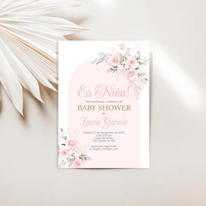 Es Niña invitación para Baby Shower en Español, Spanish Baby Shower Girl blush pink floral Invitation