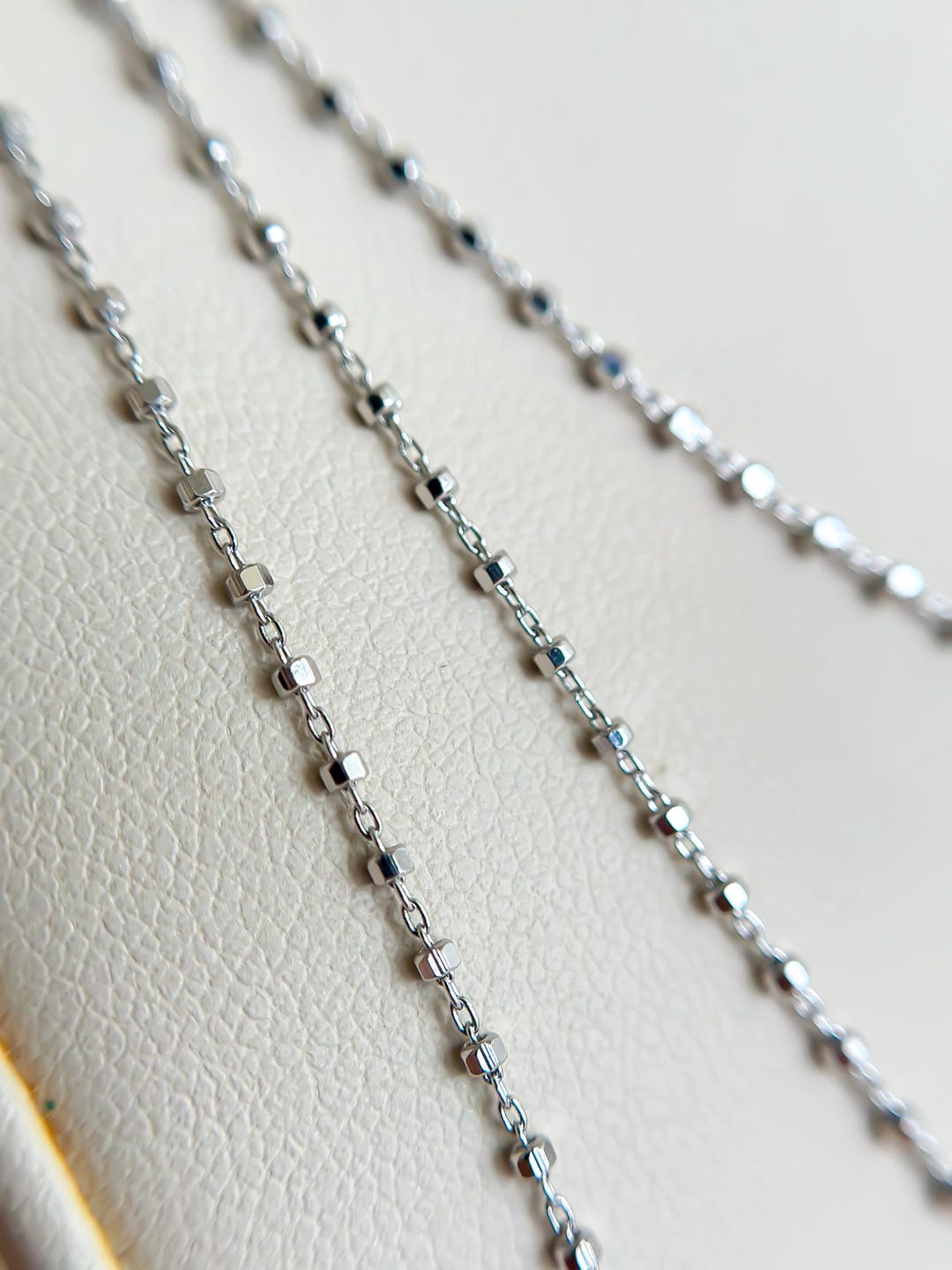 thumbnail image 2 of 36 Pieces Vintage Solid Brass Boston Chain Necklaces - 1mm X 30 Inches - Polished CH25 2 of 4