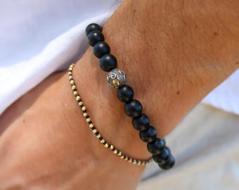 14k Solid Gold Perlen mit Schwarzen Kugeln, Stretch Armband 6 mm, Geschenk für Männer, Frauen, Unisex, 585er Gelbgold, Stilvoll (NUR EIN ARMBAND)