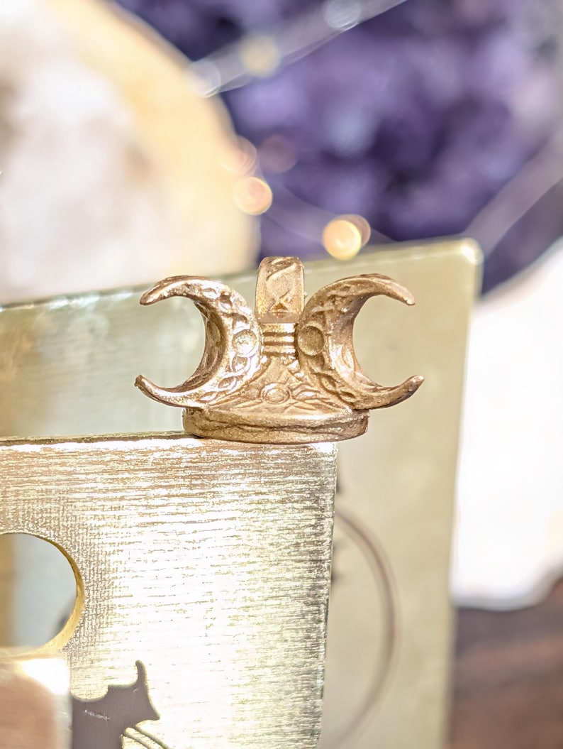 Witch Divination Hinge Head Bundle | Crystal Ball Holder Salt Bowl Cat Familiar Trinket Hands | 4 Per Set | Cottagecore Pagan Home Decor 4 Crystal Ball Stand