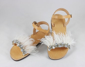 Sandales en plumes, chaussures de fille de fleur, chaussures de mariage en strass, chaussures pour enfants à sangle de cheville, cadeau, chaussures en cuir, sandales pour bébé fille