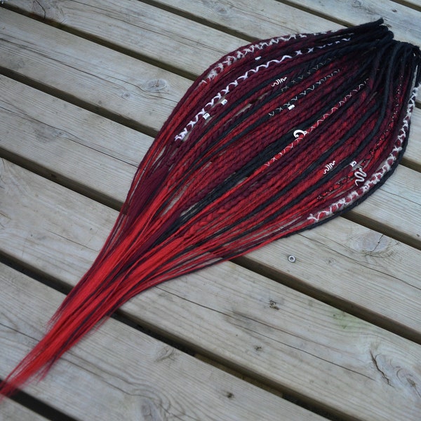 Schwarz bis rote Ombre synthetische Dreads | Dreadlock-Verlängerung | schwarz rot weinrot knallrot