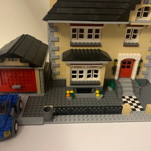 A collection of micro Lego Creator Expert Cars I built : r/lego