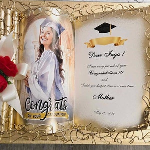 Presente personalizado para formatura. único, inimitável, lindo, excepcional. Para uma menina e um menino