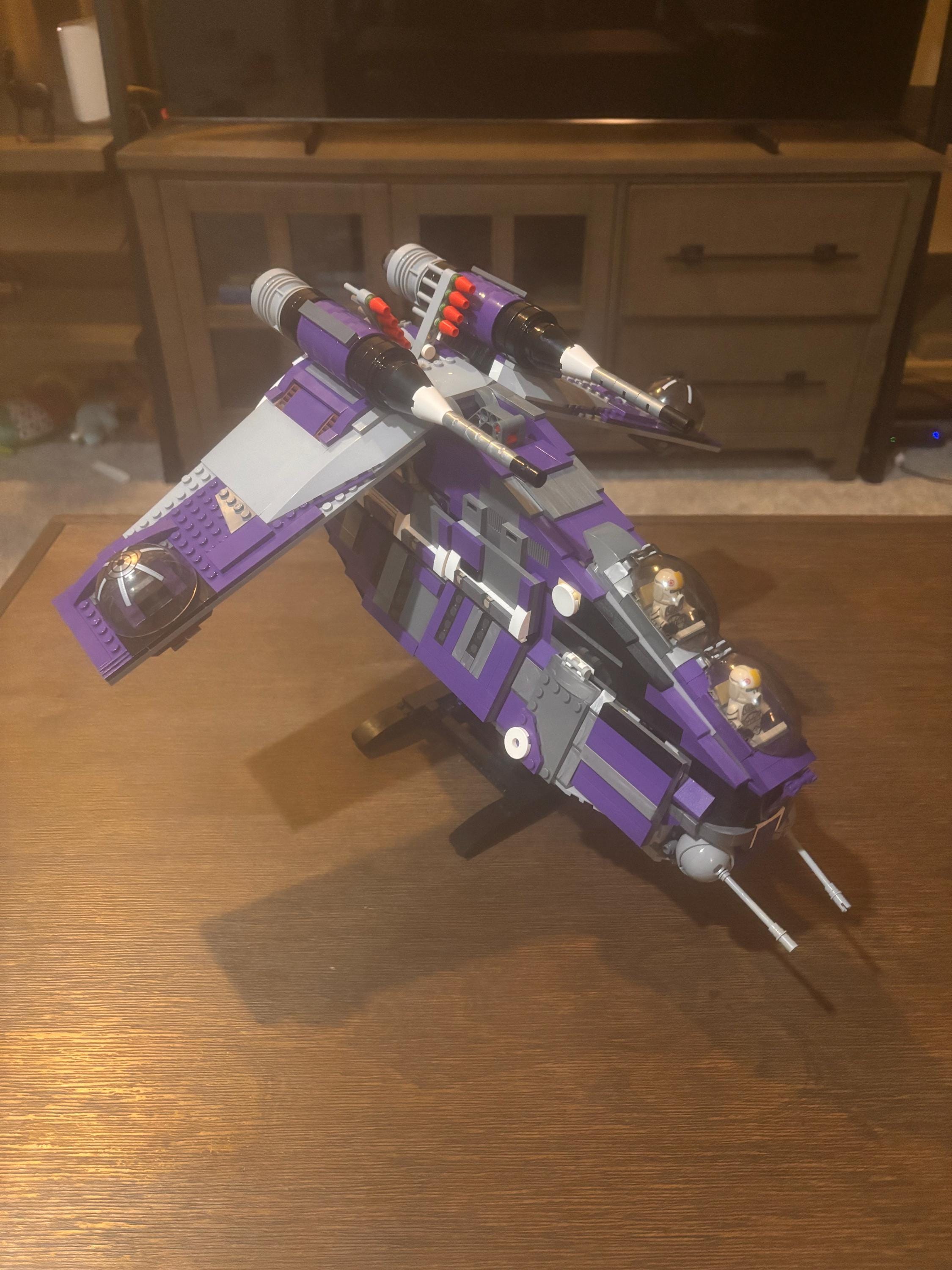 Custom 187th Legion Republic Gunship: Mace Windu & Clone Troopers