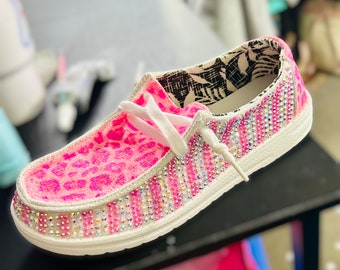 girls bedazzled slip on-bedazzled shoes-leopard print shoes-pink bedazzle