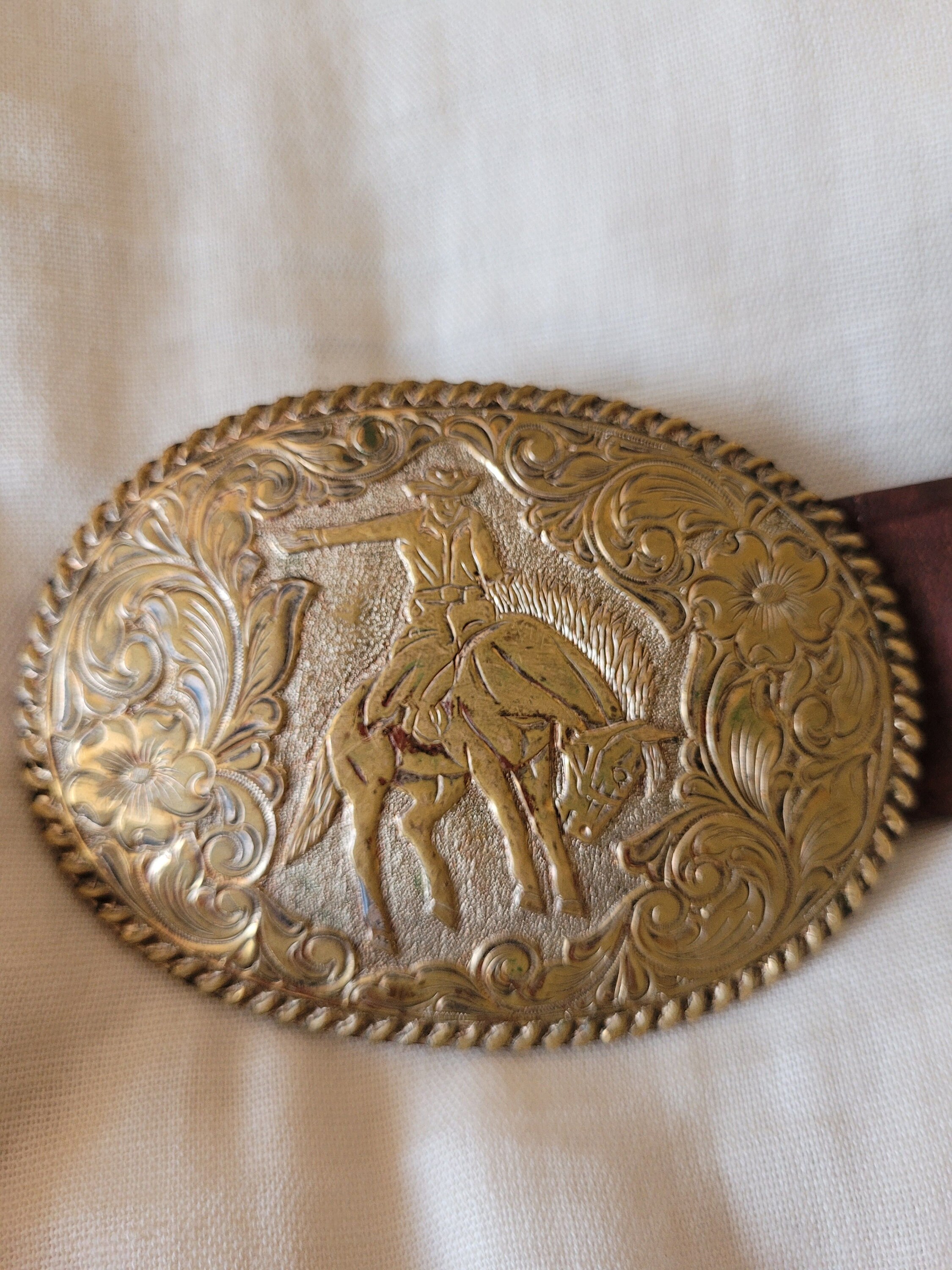 Crumrine El Arturo Silversmiths Cowboy Horse Rider Bronze  display picture 3
