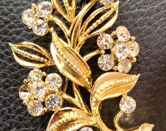 Vintage Lisner Crystal Rhinestone Gold Plated Floral Branch Leaf Brooch Signed Made in USA