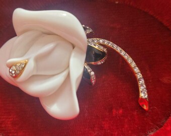 KJL Kenneth Jay Lane White Rose Jeweled Lucite Black Enamel Stem Brooch Signed