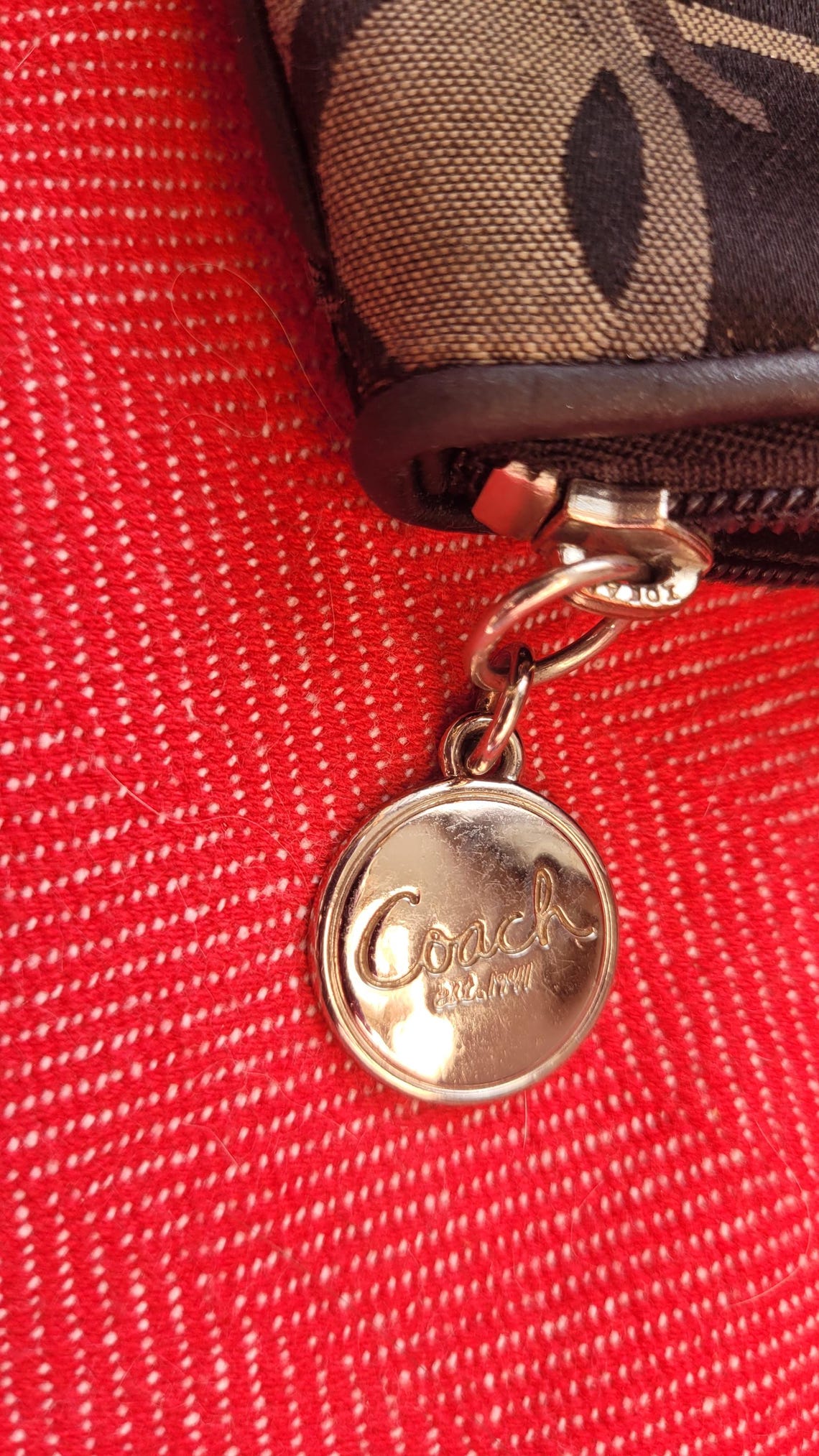 Coach Signature Wristlet Wallet Brown Black Designer Textile Black Leather Trim Finish Silver Tone Hardware Top Zip Closure Size Large, foto 4 di 5