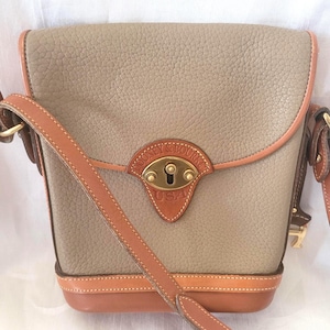 Sacoche Dooney & Bourke Vintage En Cuir Grainé - Bandoulière Amovible - Couleur Marron - Occasion Bon état