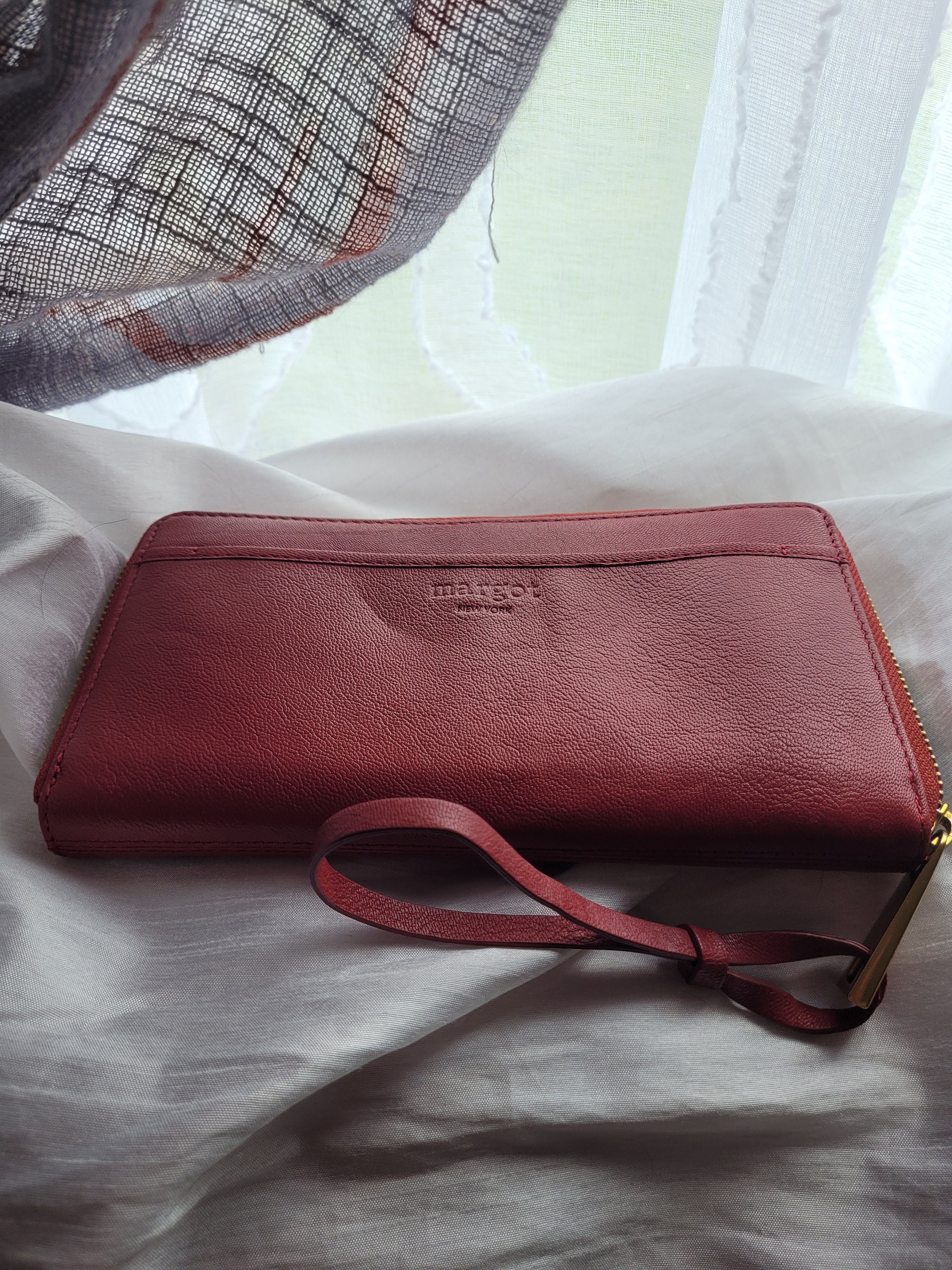 Margot wallet hotsell