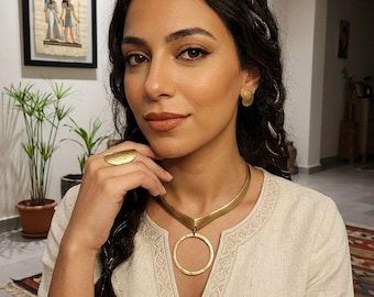 Vintage Handmade Torque Gold Tone Brass V Shape Chocker Modernist Necklace Round Pendant