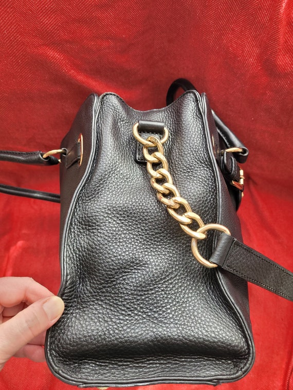 Michael Kors MK Hamilton Black Genuine Leather Crossbody  display picture 1