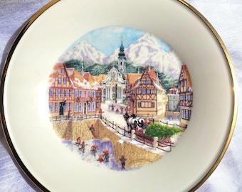 Vintage Lenox Holiday Plate: European Winter Village Scene, 24k Gold Trim (9.21'')