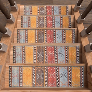 Türkischer Kelim-Treppenstufenteppich, rustikaler Treppenläufer, rutschfeste, waschbare Stufenmatte, dünne, moderne Treppenunterlage, weicher Eingangsbereich