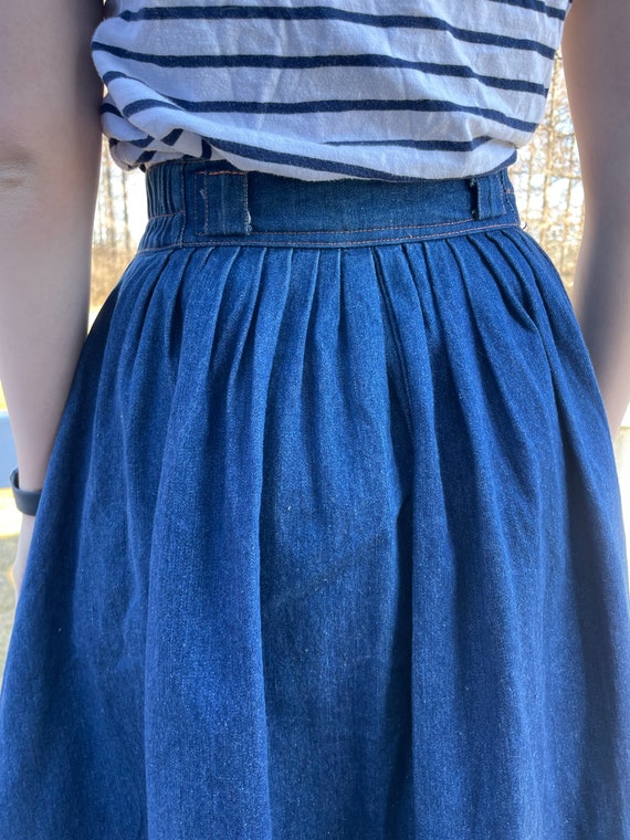 1980s Vintage Long Denim Snap Closure Skirt - image 10