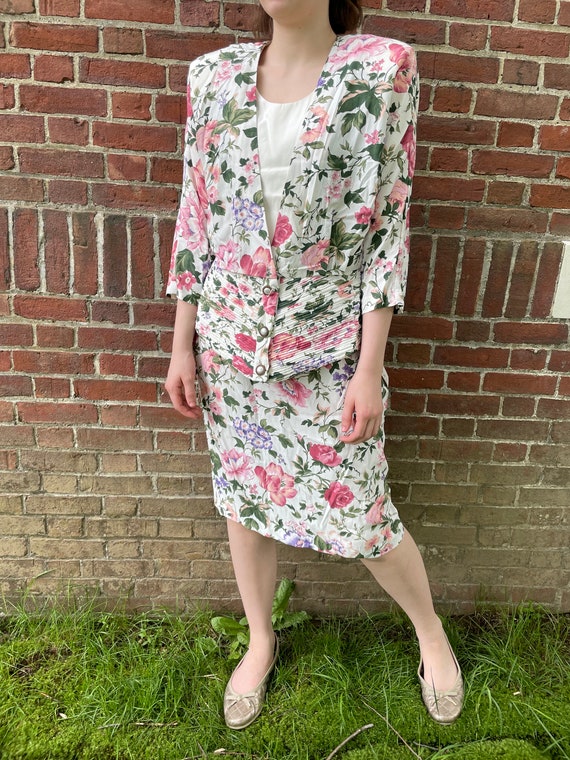 New with tags, GORGEOUS, vintage floral skirt suit