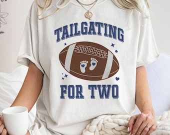 Camiseta de anúncio de gravidez com tema de futebol americano, moletom de maternidade para o outono, revelação de gênero do bebê com tema de futebol americano, presente ideal para chá de bebê, moletom para torcer por dois.