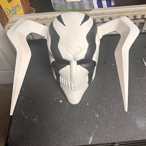 ichigo hollow mask/cosplay wearable prop