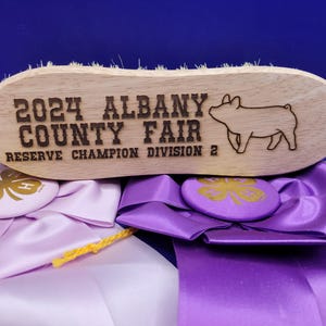 Custom Engraved Show Pig Brush: Personalize With Name and Breed Graphic image 13