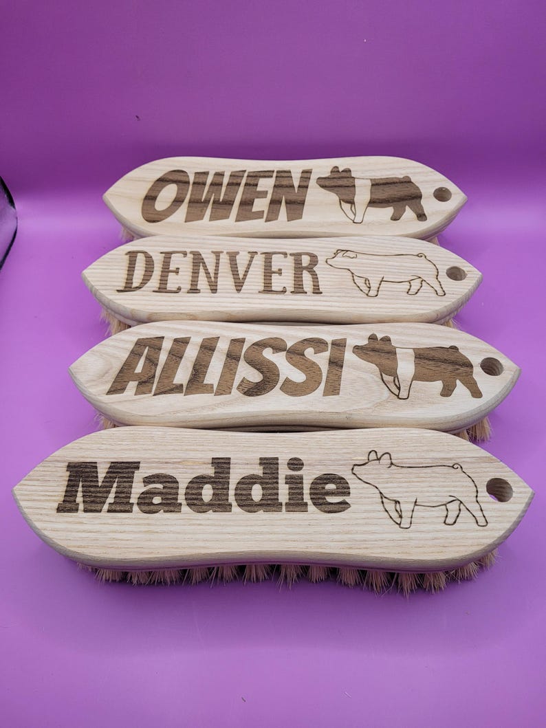 Custom Engraved Show Pig Brush: Personalize With Name and Breed Graphic image 8