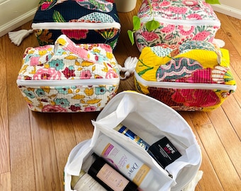 Vanity Bag Large Make Up Organizer Travel Zipper Pouch Block Printed Quilted Toiletry Bag Floral Cosmetic Organizer Portable Vanity Pouch