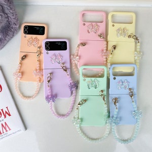 Cute Fluffy Heart Pompom Hand Rope Solid Phone Case For Samsung Z Flip –  The Kawaii Shoppu