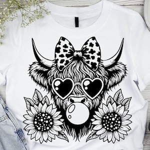 Jolie vache des Highlands avec chewing-gum, vache svg, vache des Highlands svg, bundle svg, fichiers svg, svg cricut, vache mignonne png, vache avec tournesol, vache chemise