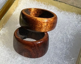 Anillos de Koa hechos a mano