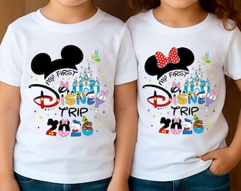 Paquete de nombre personalizado "Mi primer viaje 2026" (Png), Vacaciones familiares (Png), Reino mágico (Png), Modo vacaciones (Png), Camiseta familiar a juego, Archivo de sublimación