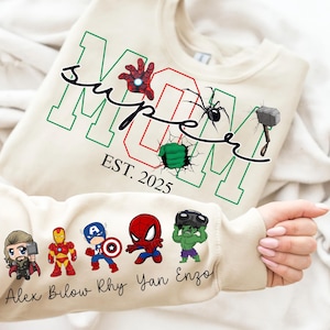 Camiseta personalizada de mãe heroína png, Mãe com nome da criança na manga png, Mãe personalizada png, Dia das Mães png, Presente personalizado para o Dia das Mães, Nova mãe png