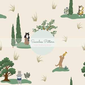 Op de afbeelding: Naadloos patroon met illustraties van katten die muziekinstrumenten bespelen en van de natuur genieten. Het ontwerp bevat bomen, gras en de tekst "Seamless Pattern" en "magic strawberry design" op een lichtbeige achtergrond.