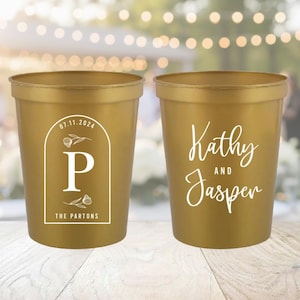 Personalized Stadium Cups Wedding Favors, Custom Stadium Cups Wedding Favors, Stadium Cups Custom Wedding Favors, Custom Plastic Cup Favors