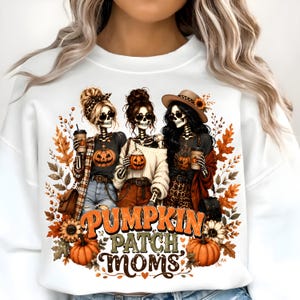 Pumpafältsmammor PNG, trendig skelettmamma höstsublimering, läskig söt hösttröjadesign, Halloweenmamma PNG