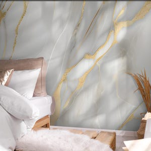 Carta da parati in marmo con accenti dorati e venature bianche, grigie e dorate, design staccabile e attaccabile, decorazione murale rimovibile per un'eleganza moderna e lussuosa