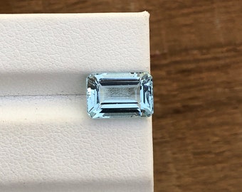 Natural Aquamarine Emerald Cut Stone, Emerald Cut Shape, Size 10.5x7x4.5 mm, Blue Color & Quality Gemstone For Jewelery Loose Stone.