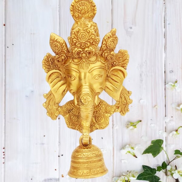 Brass Murti Of Lord Ganesha Wall Hanging Ganesh Face Trunk Bell Home Decor Antique Look 9.8 Inches Weight : 1400 Gms