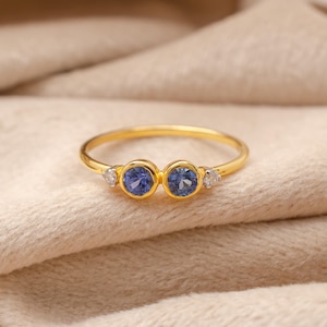 Elegant Tanzanite Gold Ring – Dainty Tanzanite Ring in 14K Gold – December Birthstone Jewelry – Unique Minimal Gemstone Engagement Ring