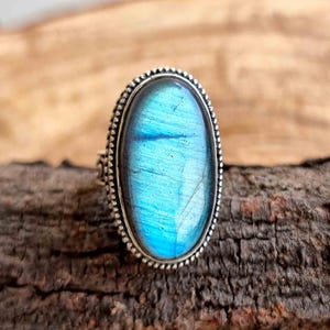 Labradorite Ring, 9 US ring Handmade Ring 925 Sterling Silver Ring, Unique Vintage Style Labradorite Ring, Unique design Ring