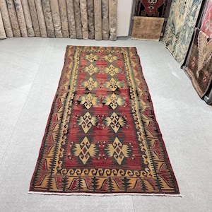 4x10 kilim, Turkish kilim rug, Older kilim, Bohemian kilim rug, Vintage kilim rug, Historical kilim rug, Handmade kilim rug, 3.9 x 10.2 ft.