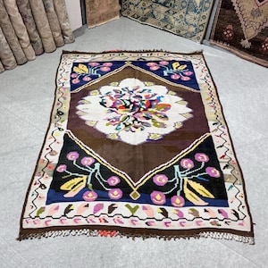 5x7 kilim, Turkish kilim rug, Older kilim, Bohemian kilim rug, Vintage kilim rug, Historical kilim rug, Handmade kilim rug, 5.0 x 7.3 ft.