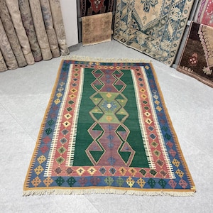 4x7 kilim, Turkish kilim rug, Bohemian kilim rug, Vintage kilim rug, Historical kilim rug, Handmade kilim rug, 4.4 x 6.8 ft.