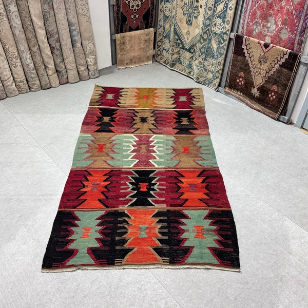 4x9 kilim rug, Traditional kilim, Turkish kilim rug, Vintage kilim rug, Bohemian rug, Historical kilim rug, Handmade rug, 4.3 x 8.9 ft