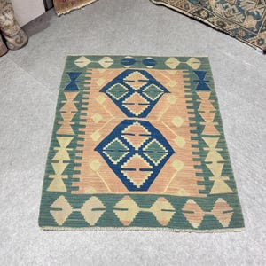 3x4 kilim, Turkish kilim rug, Older kilim, Bohemian kilim rug, Vintage kilim rug, Historical kilim rug, Handmade kilim rug, 2.9 x 3.6 ft.