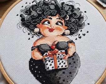 Curvy Fashion Lady Cross Stitch Pattern, Quirky collection, Jobs-Hobbies-Sports, Holidays, PDF, instant download, PRETTY01-1